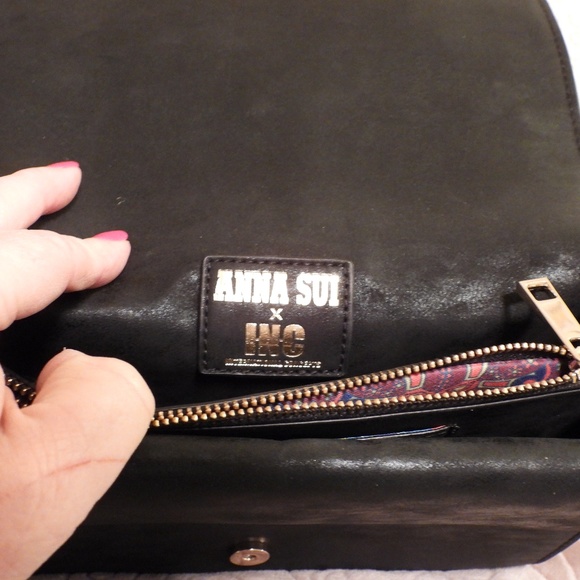 Anna Sui Crossbody Bag - Black - Picture 6 of 8